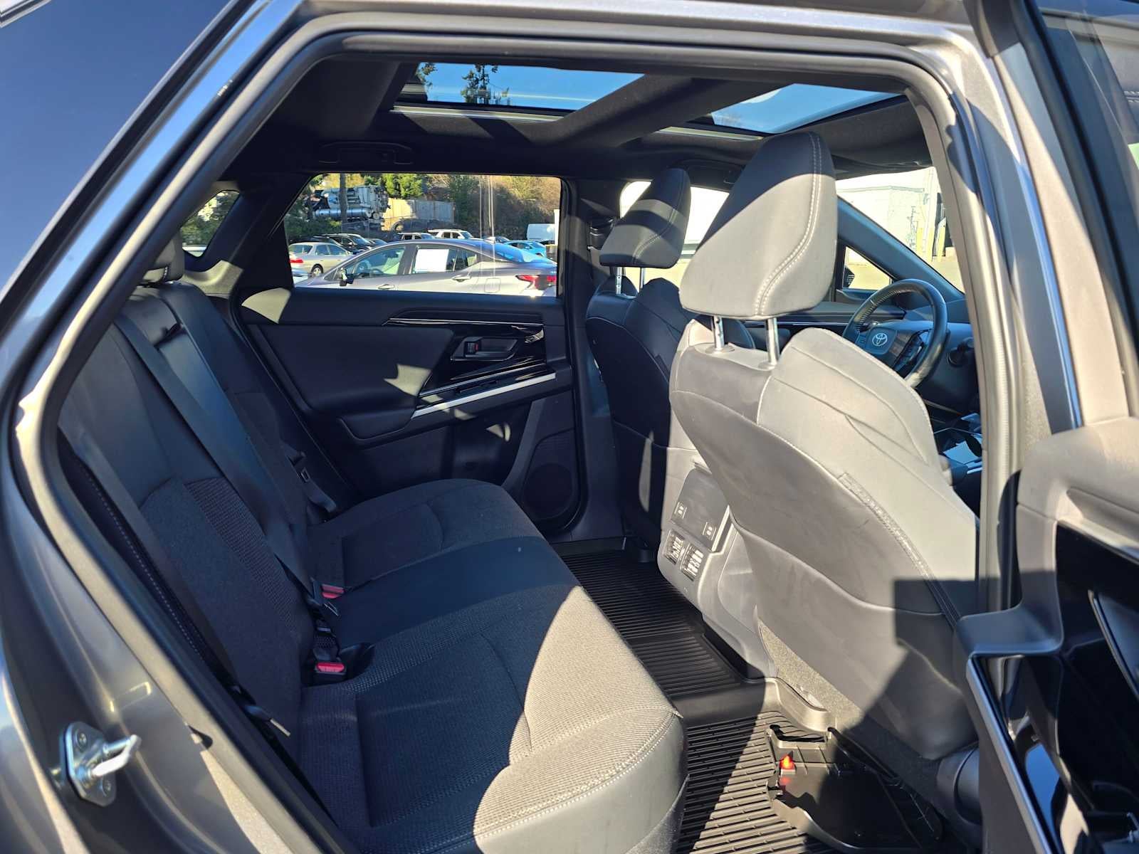 2025 Toyota bZ4X XLE