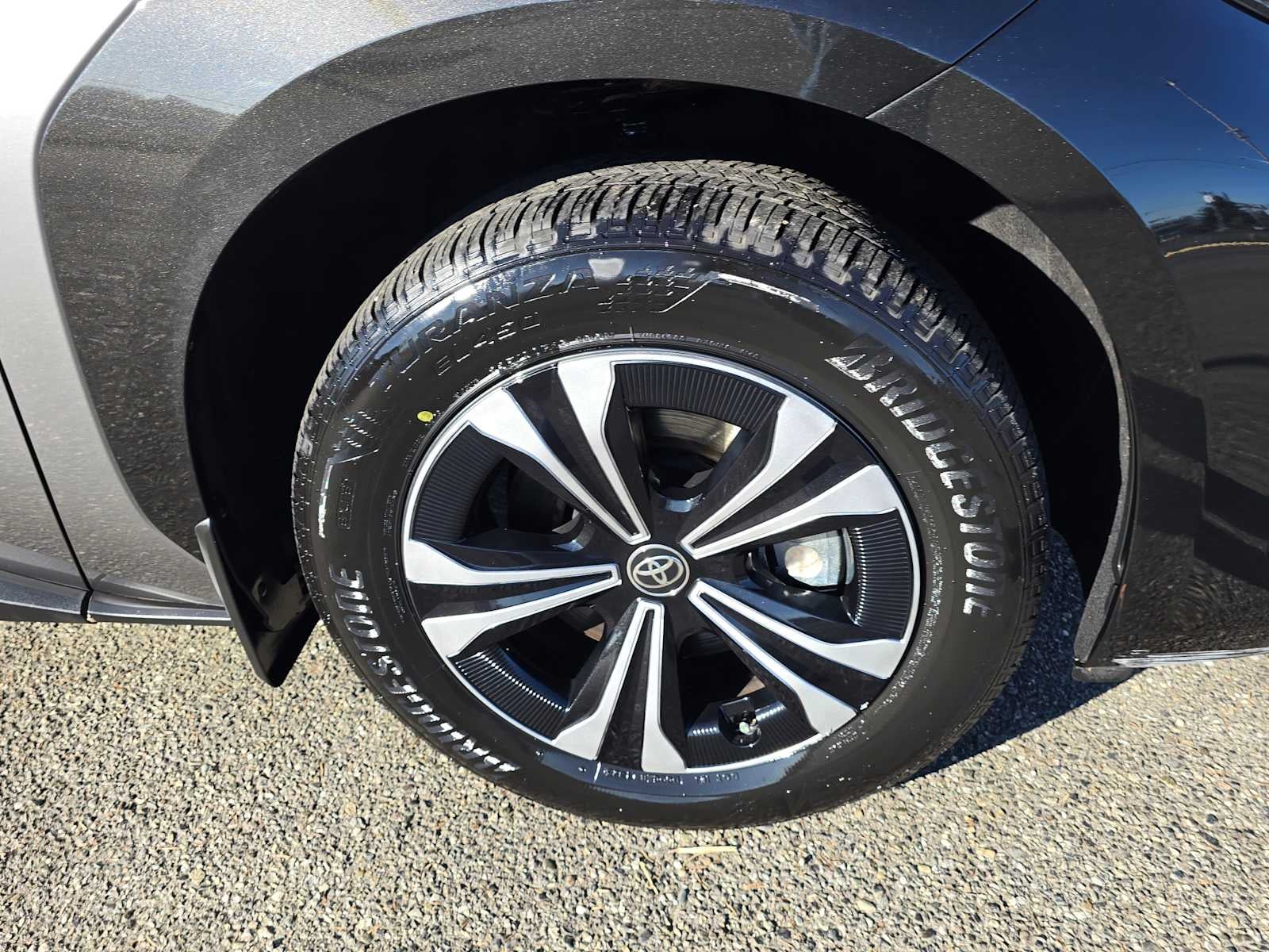 2025 Toyota bZ4X XLE