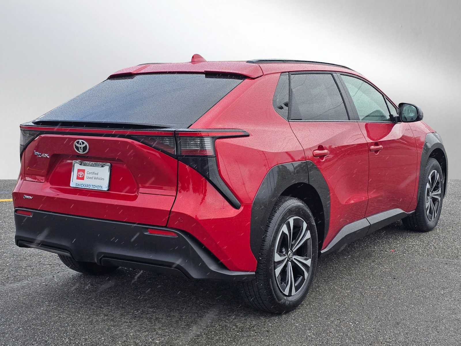 2025 Toyota bZ4X XLE