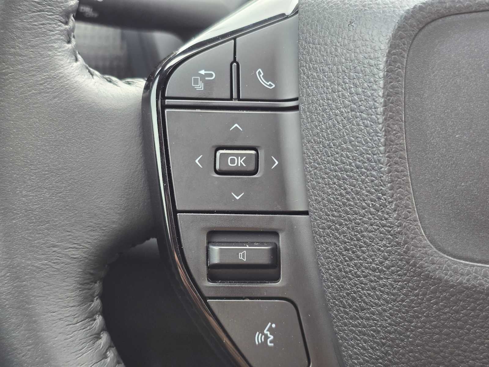 2025 Toyota bZ4X XLE