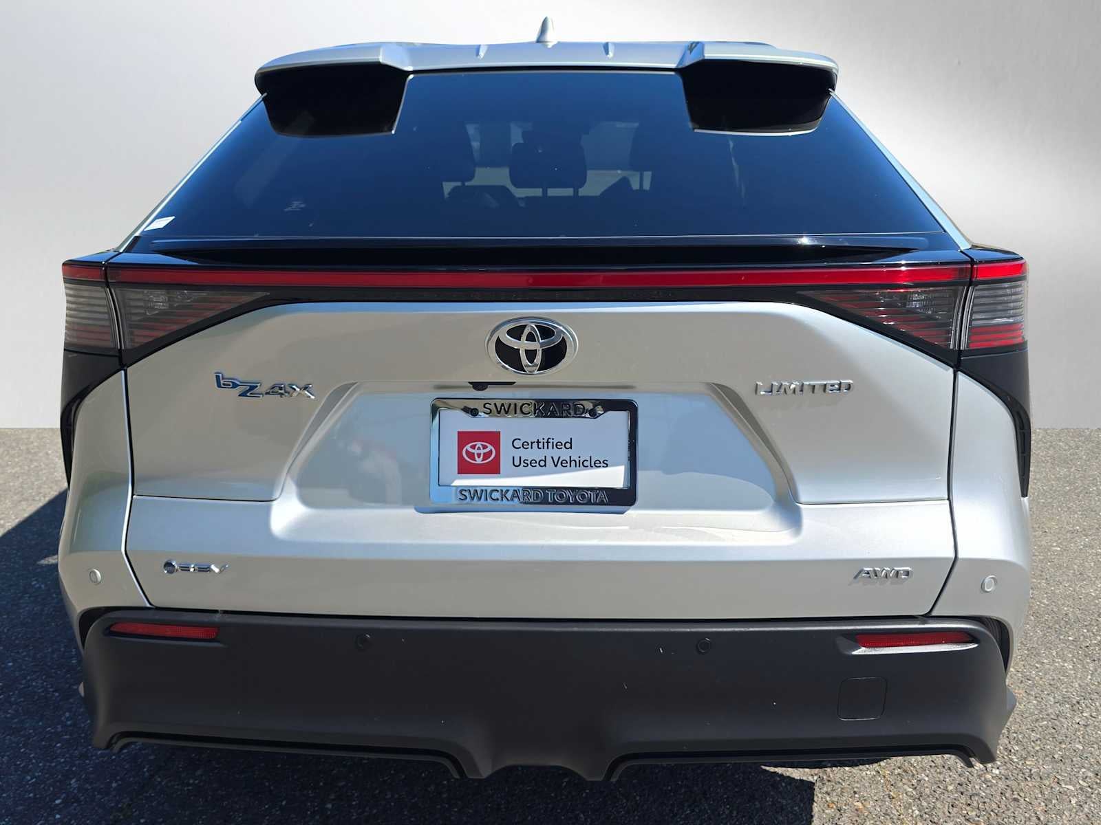 2024 Toyota bZ4X Limited