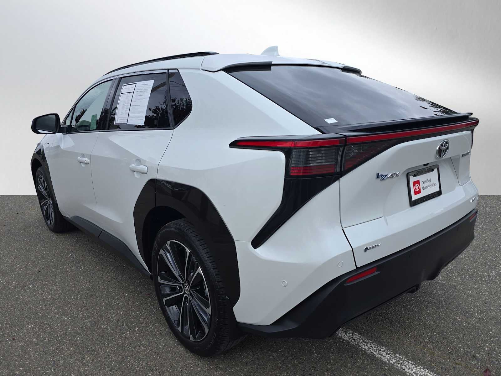 2024 Toyota bZ4X Limited