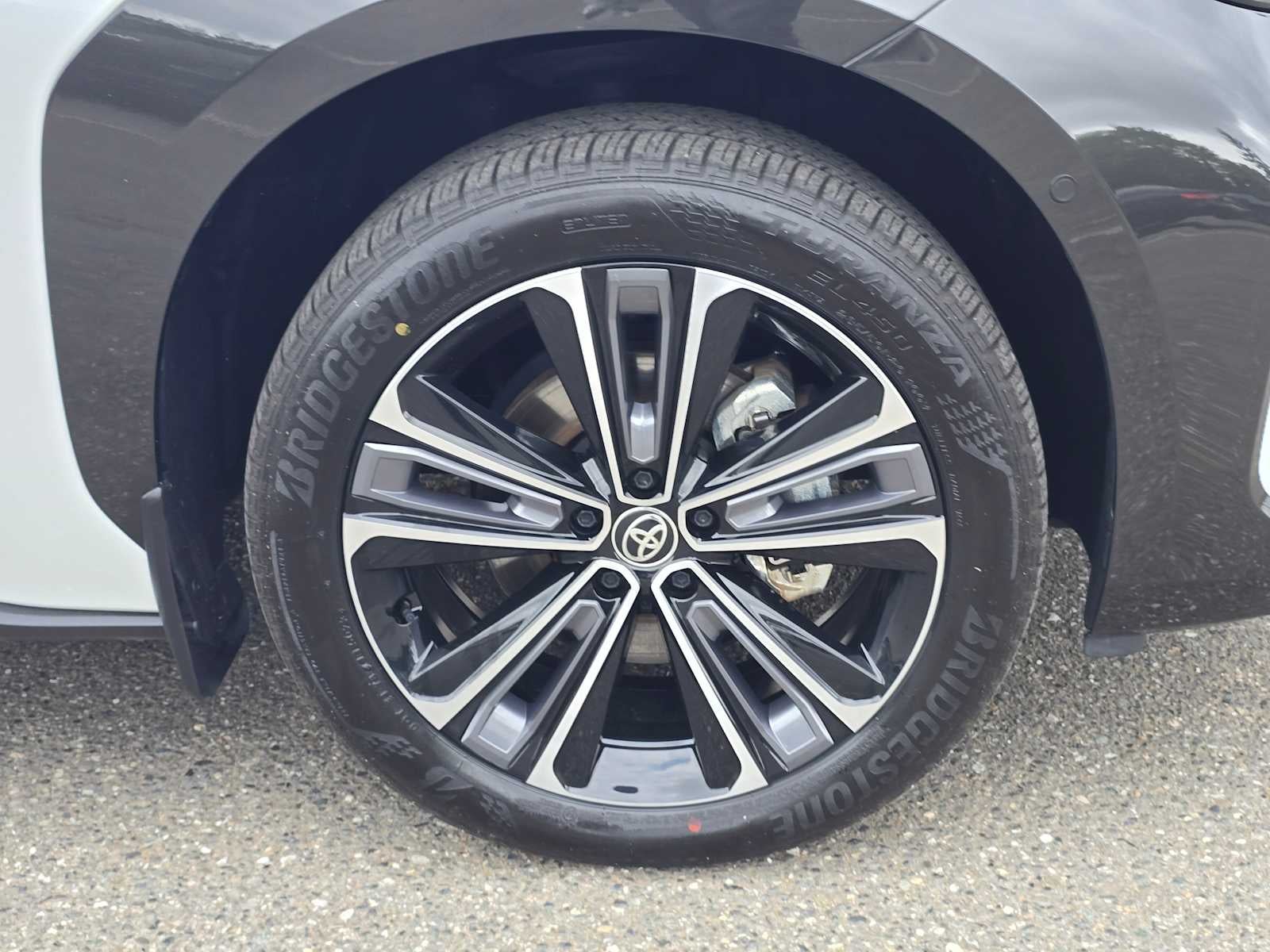 2024 Toyota bZ4X Limited