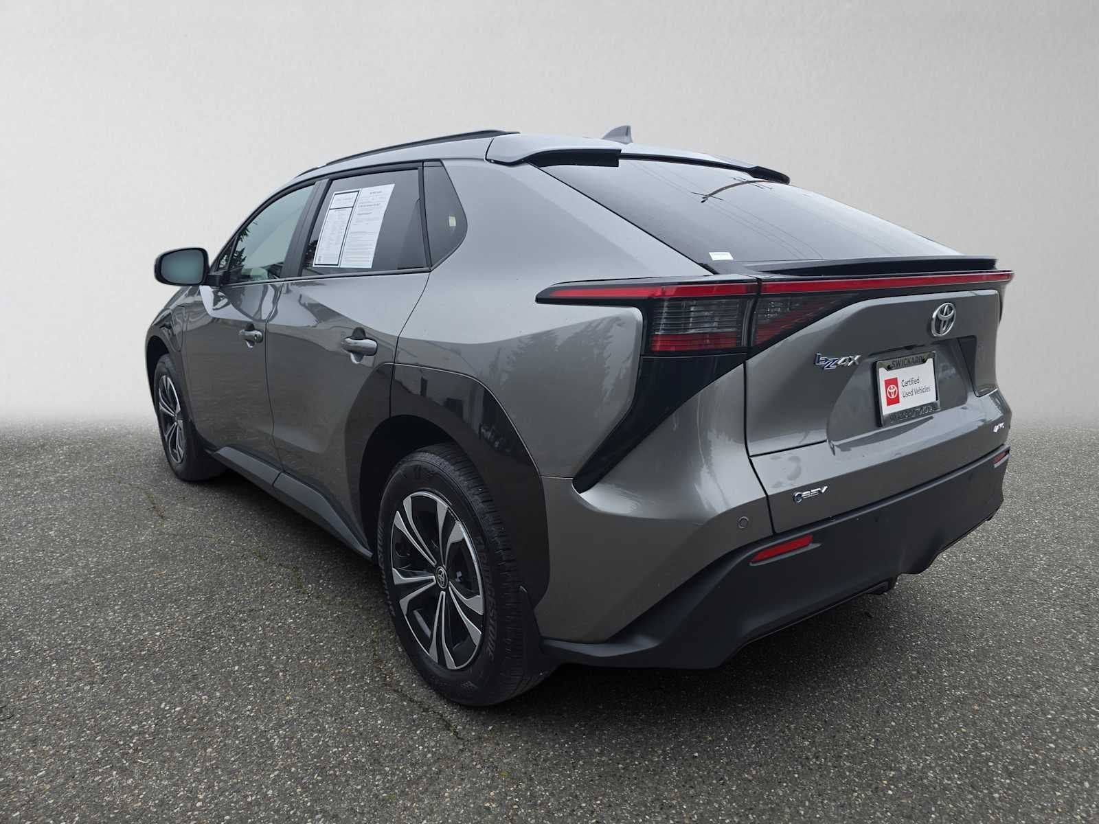 2024 Toyota bZ4X XLE