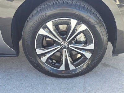 2023 Toyota bZ4X XLE
