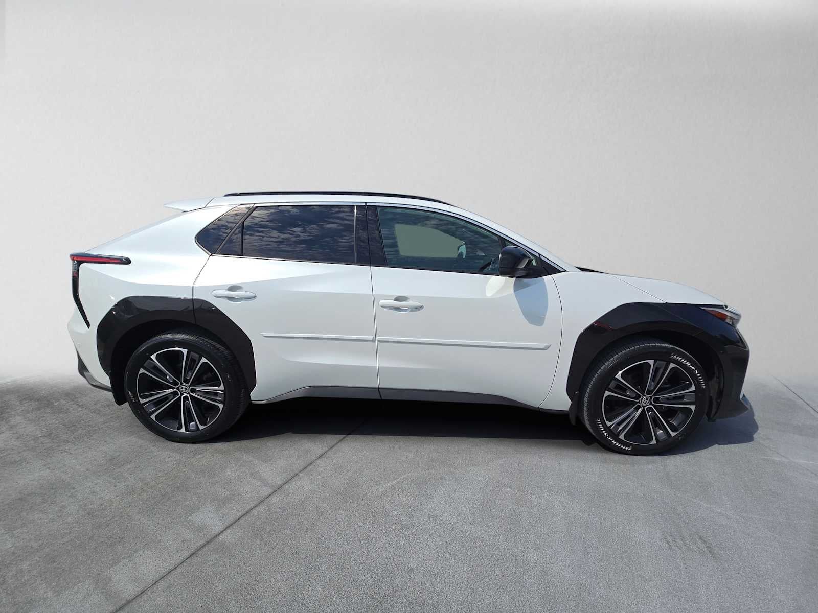 2024 Toyota bZ4X Limited