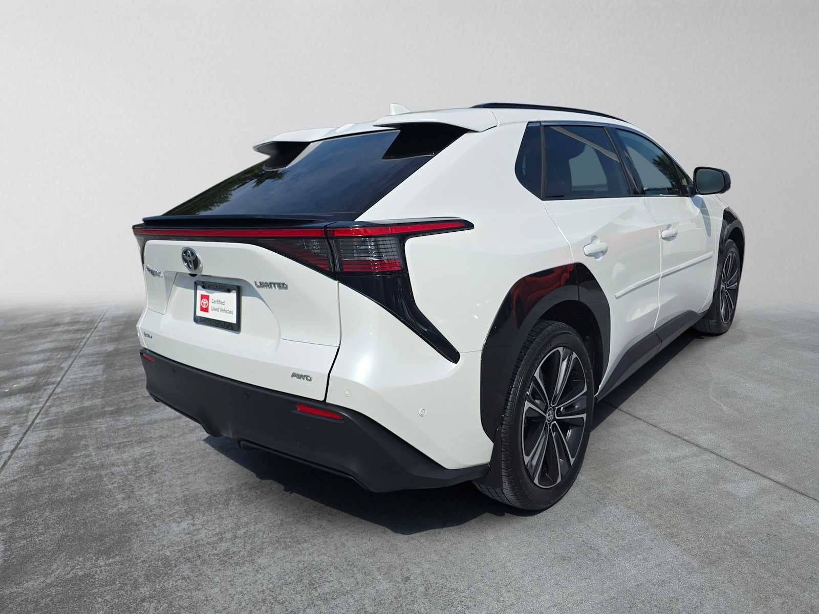 2024 Toyota bZ4X Limited