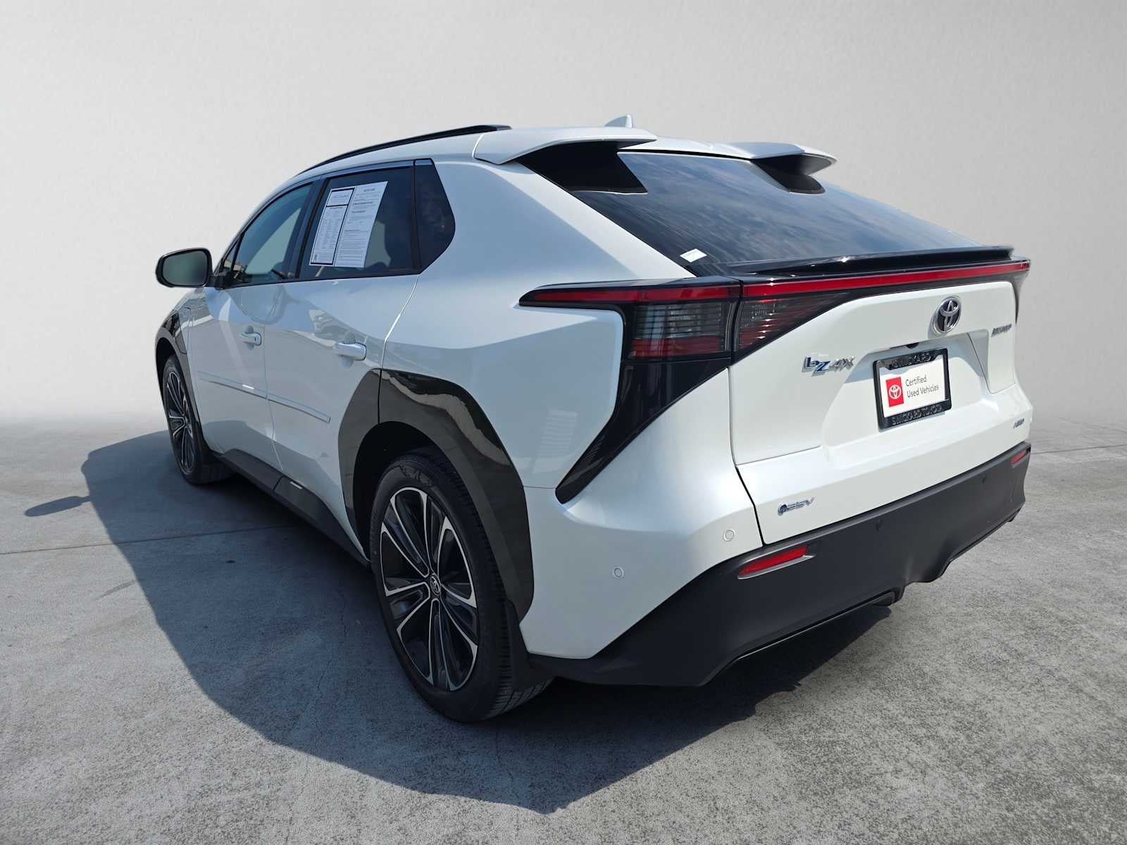 2024 Toyota bZ4X Limited