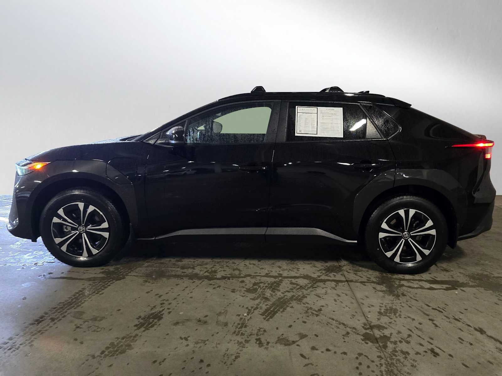 2024 Toyota bZ4X XLE