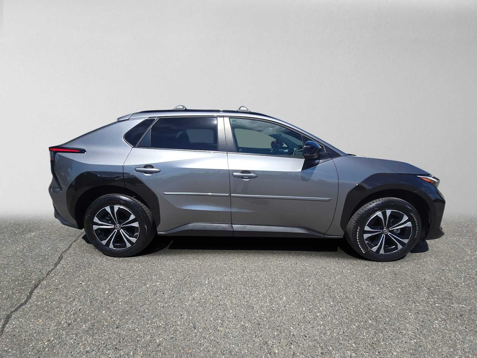 Used 2025 Toyota bZ4X XLE with VIN JTMABACA9SA091730 for sale in Edmonds, WA