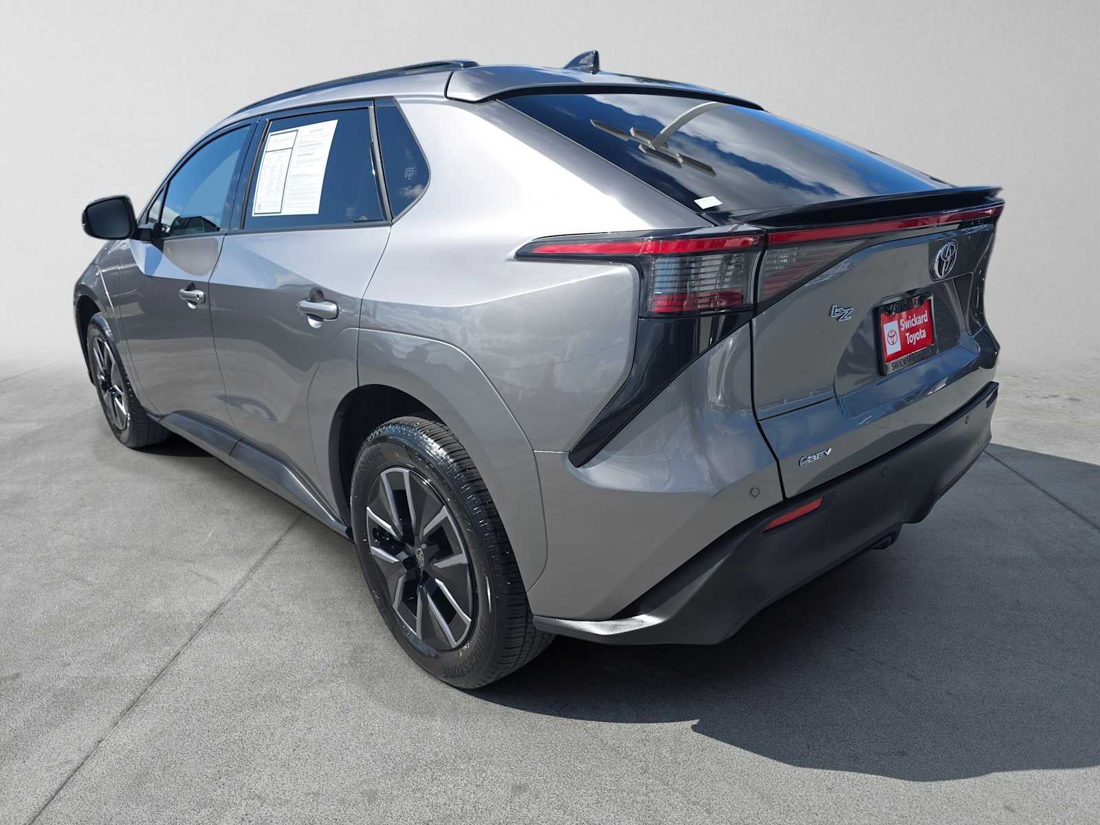 2026 Toyota bZ XLE Plus