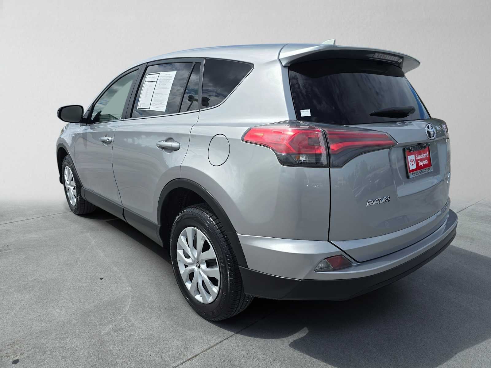 2018 Toyota RAV4 LE