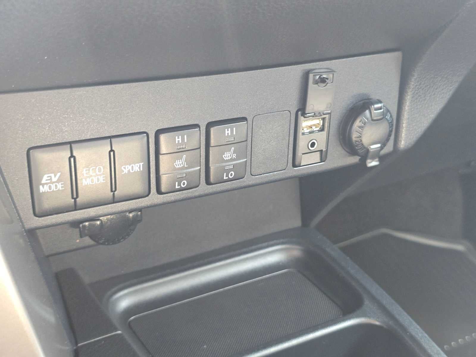 2018 Toyota RAV4 Hybrid Limited