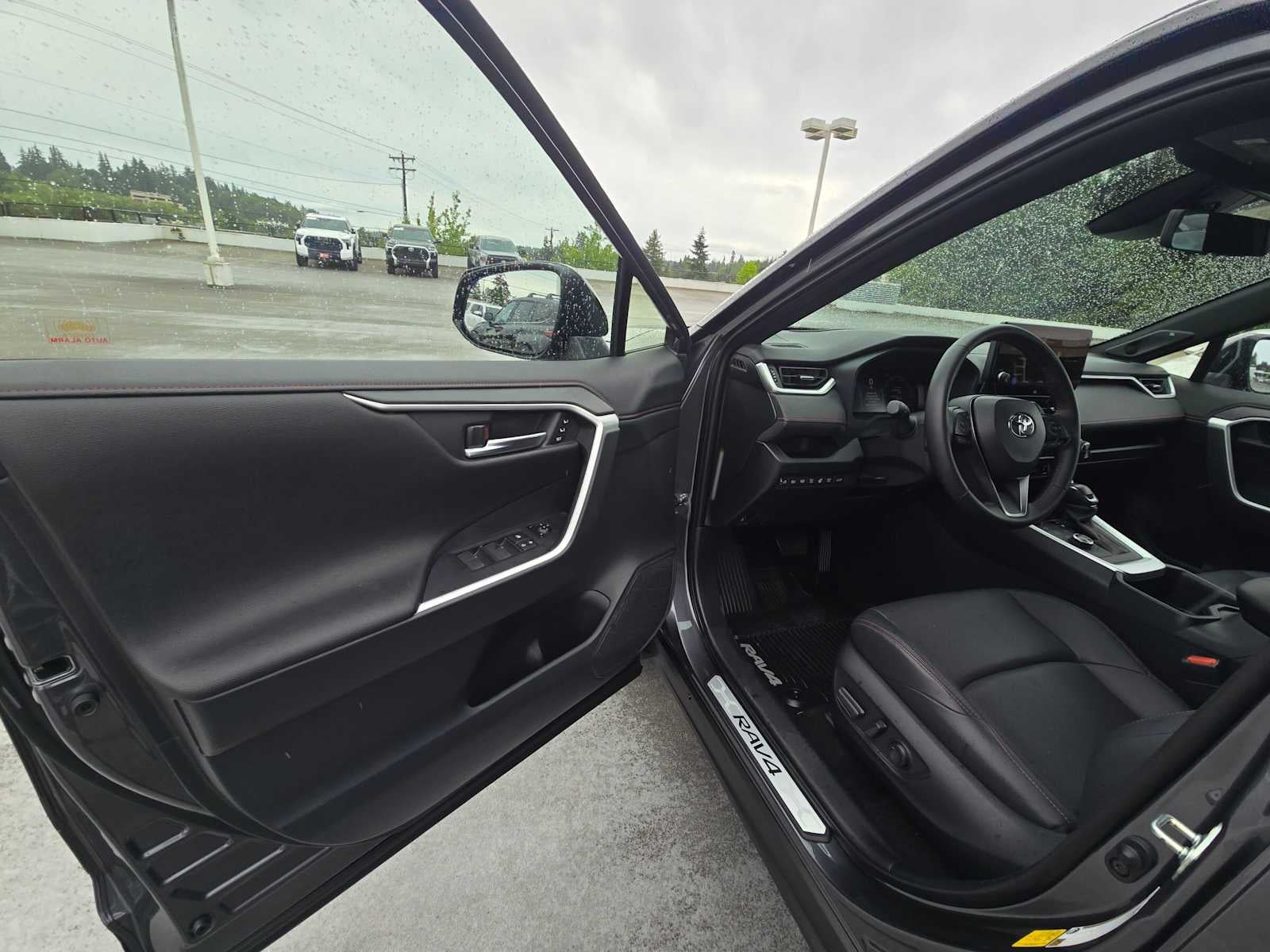 2025 Toyota RAV4 Plug-In Hybrid XSE