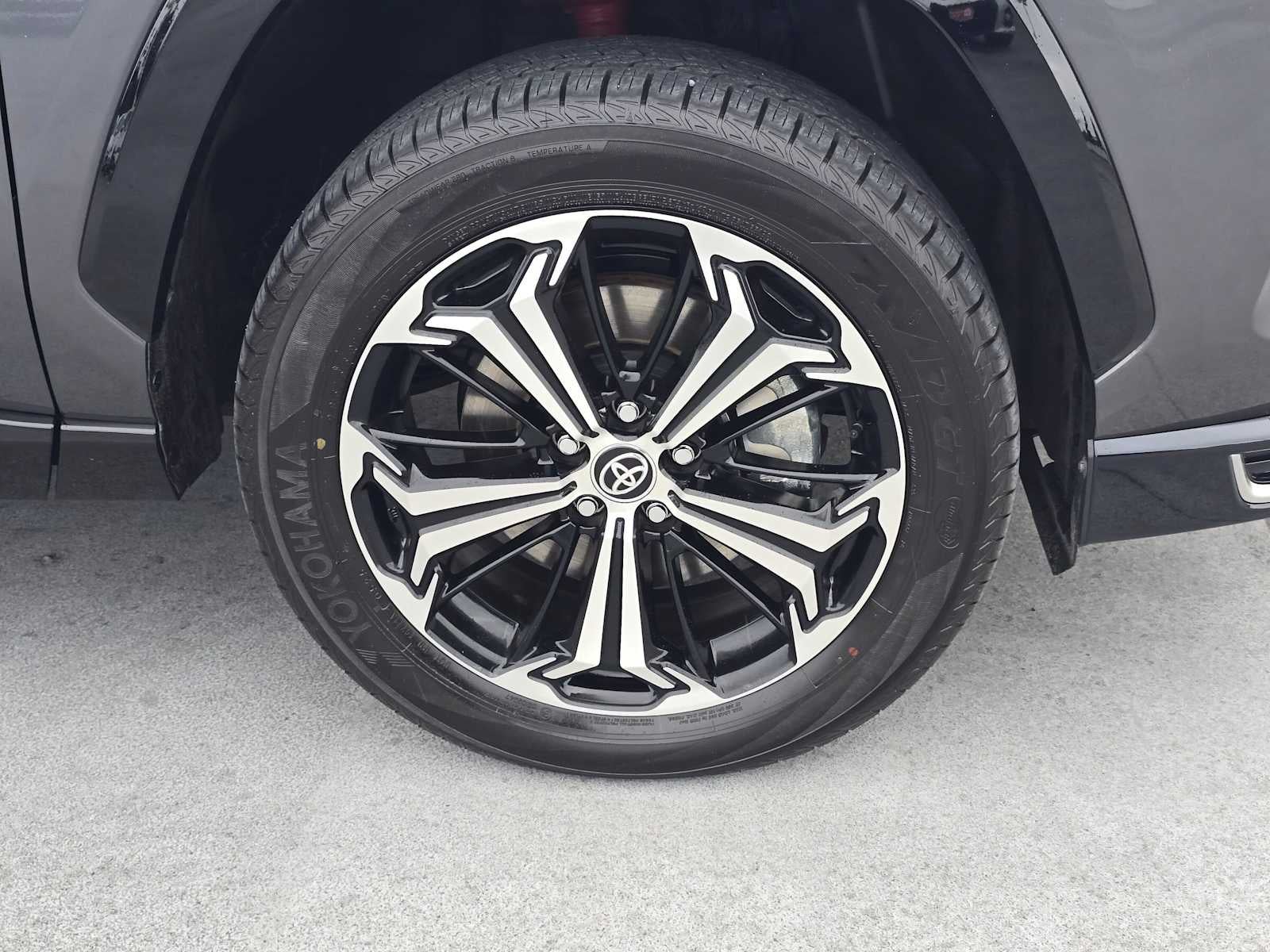 2025 Toyota RAV4 Plug-In Hybrid XSE