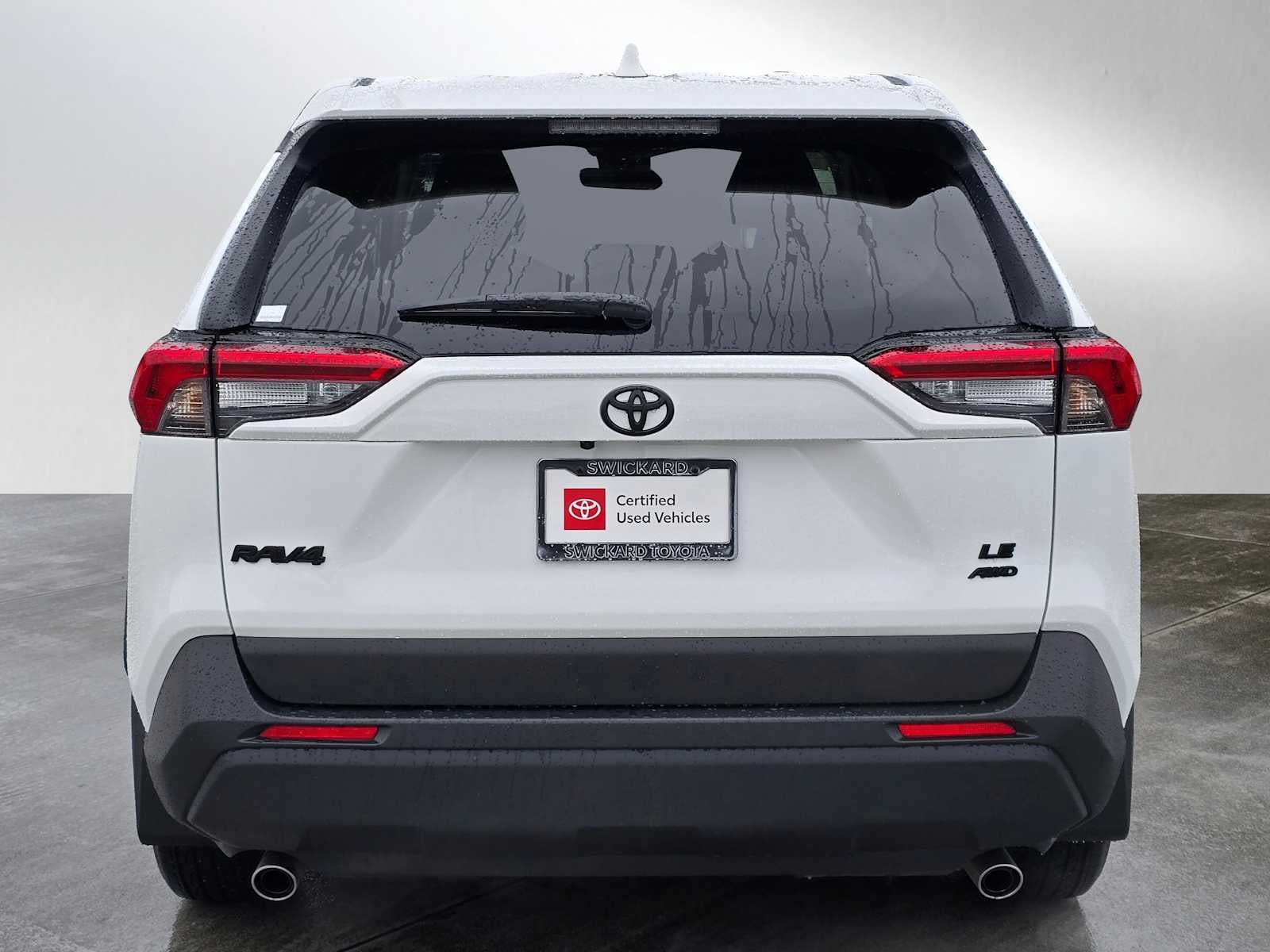 2025 Toyota RAV4 LE