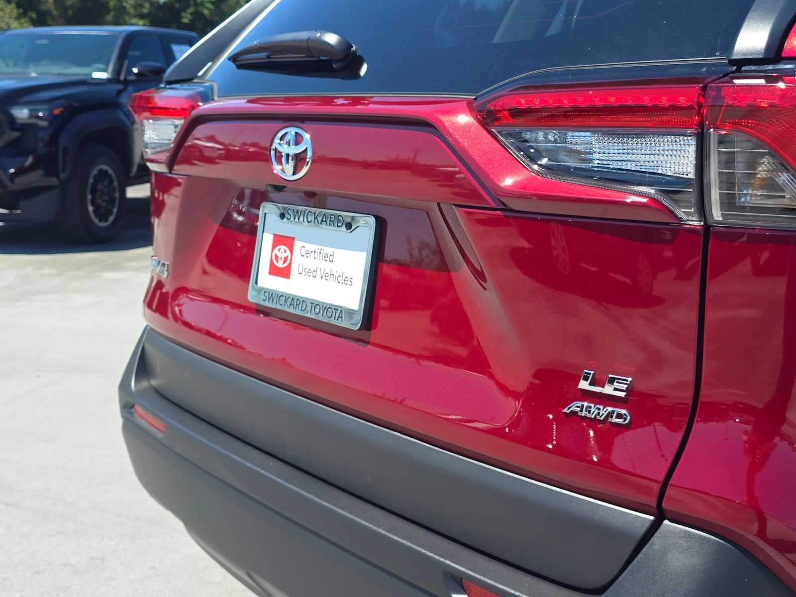 2025 Toyota RAV4 LE
