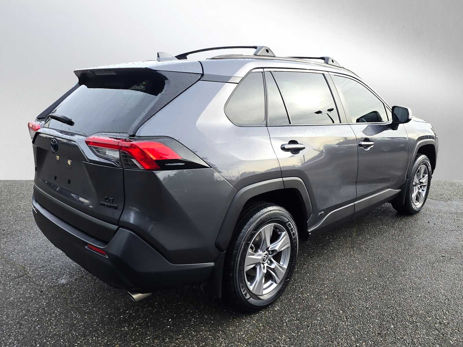2022 Toyota RAV4 Hybrid LE