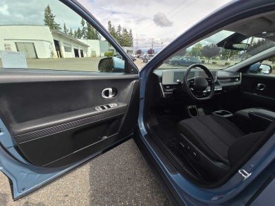 2024 Hyundai IONIQ 5 SE