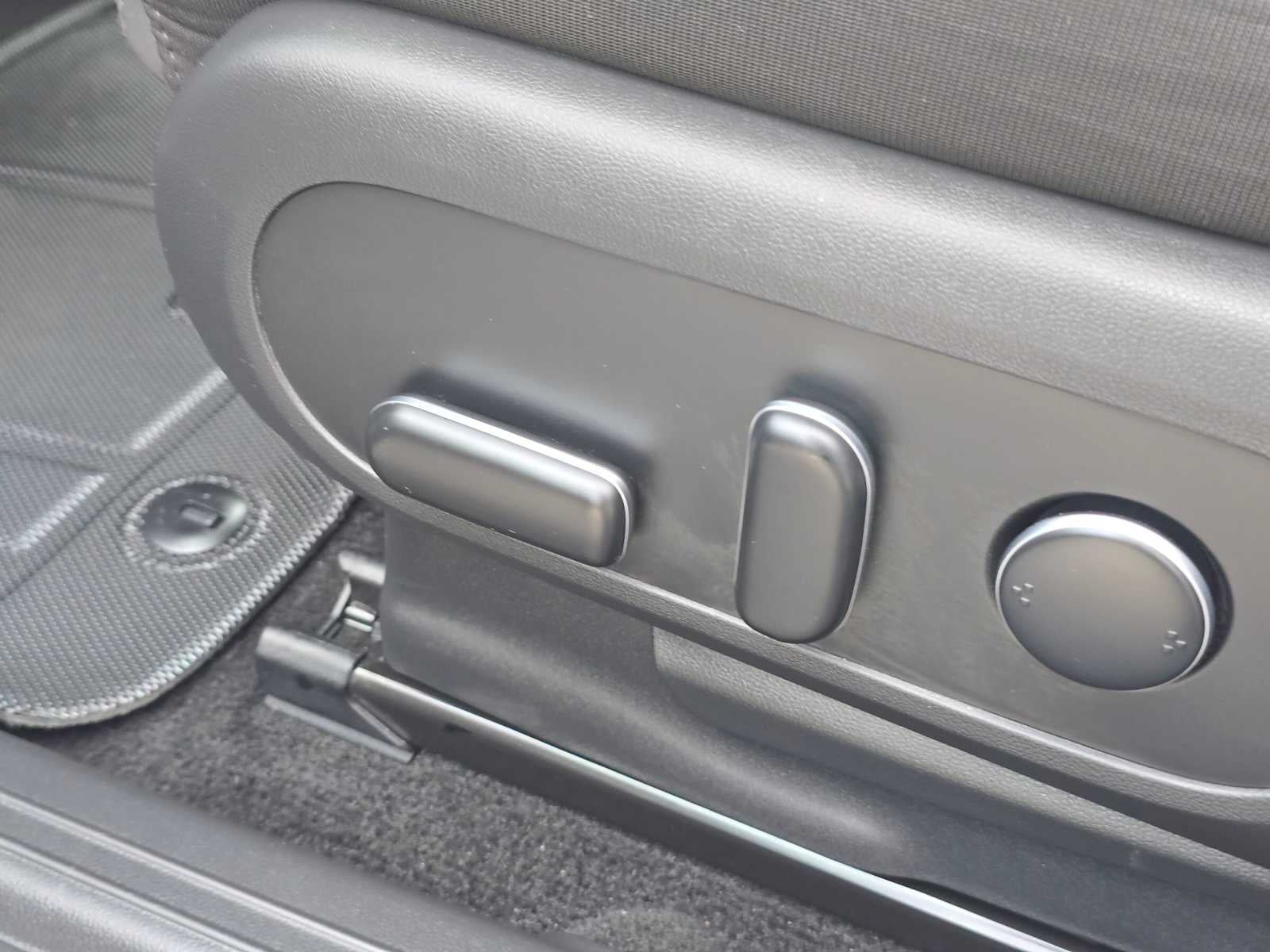 2024 Hyundai IONIQ 5 SE