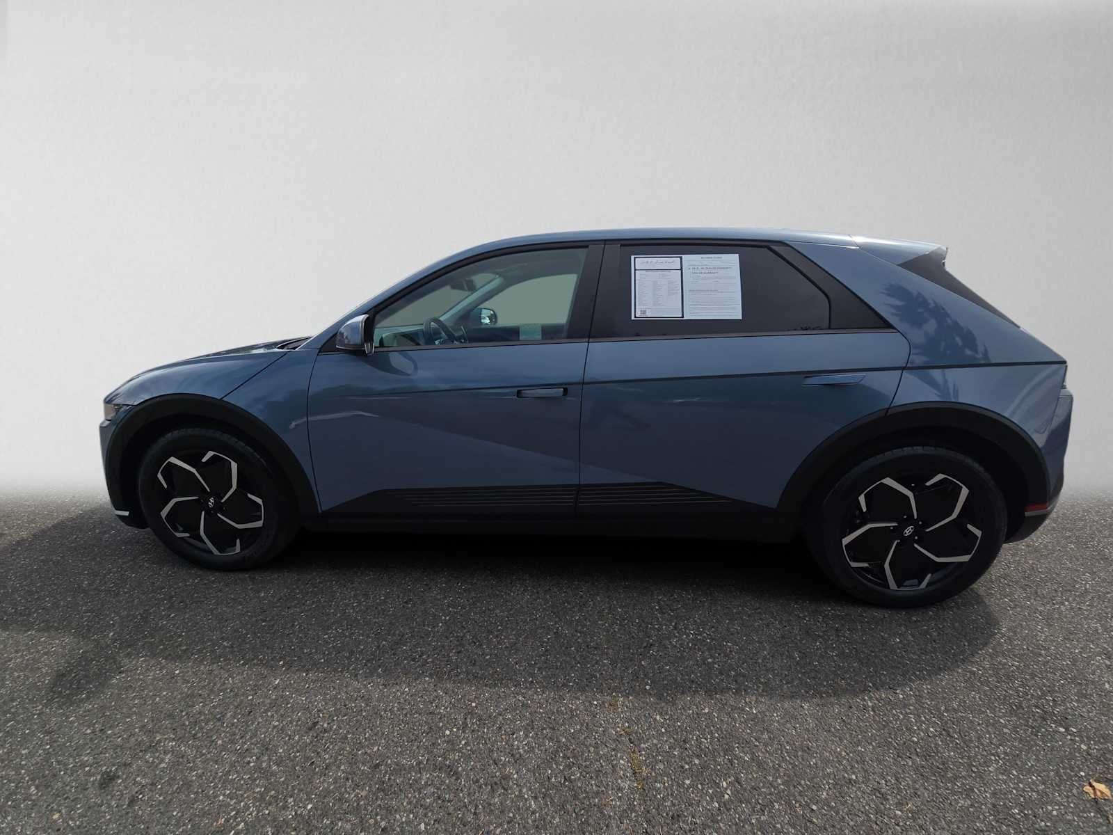 2024 Hyundai IONIQ 5 SE