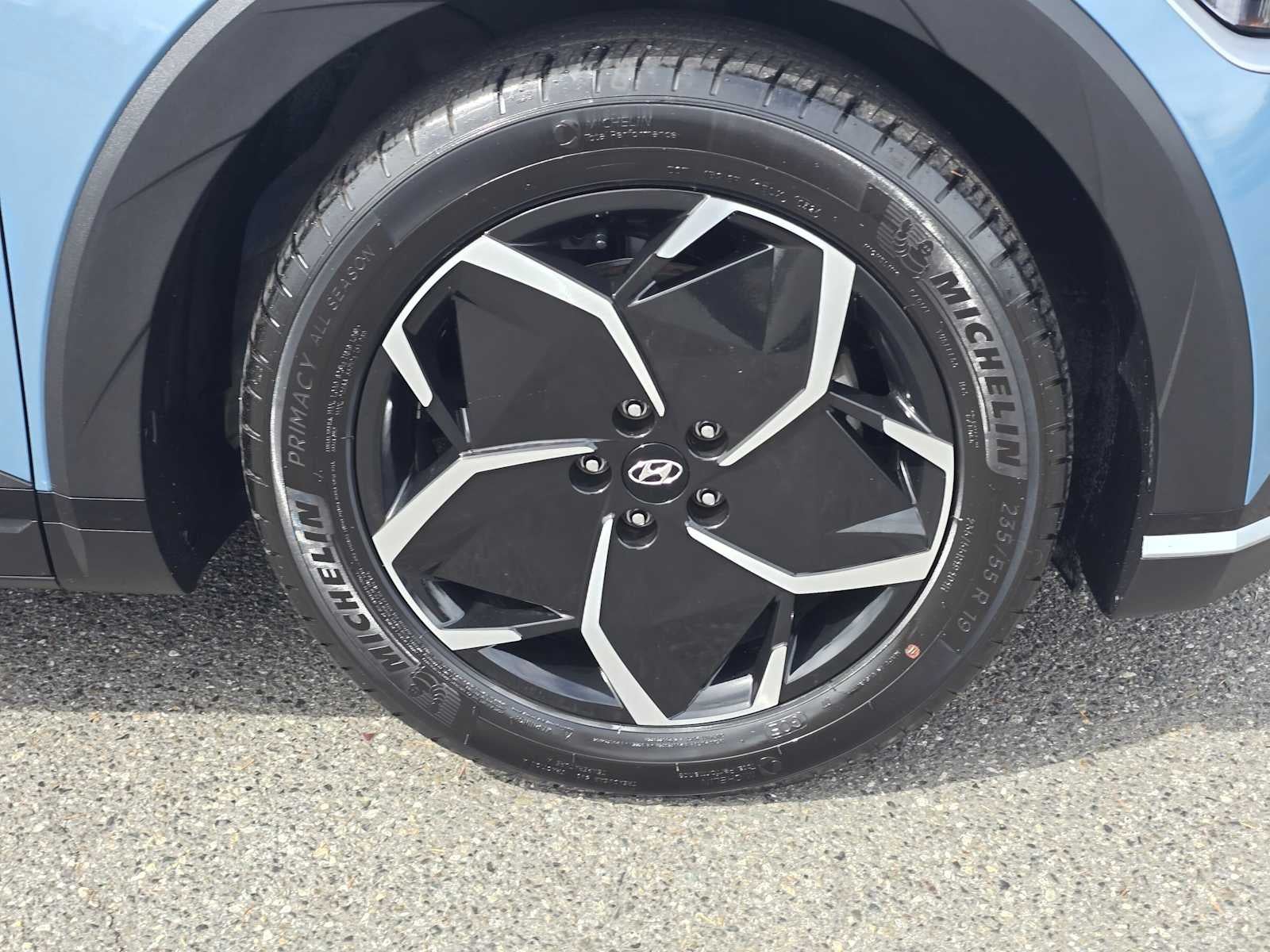 2024 Hyundai IONIQ 5 SE