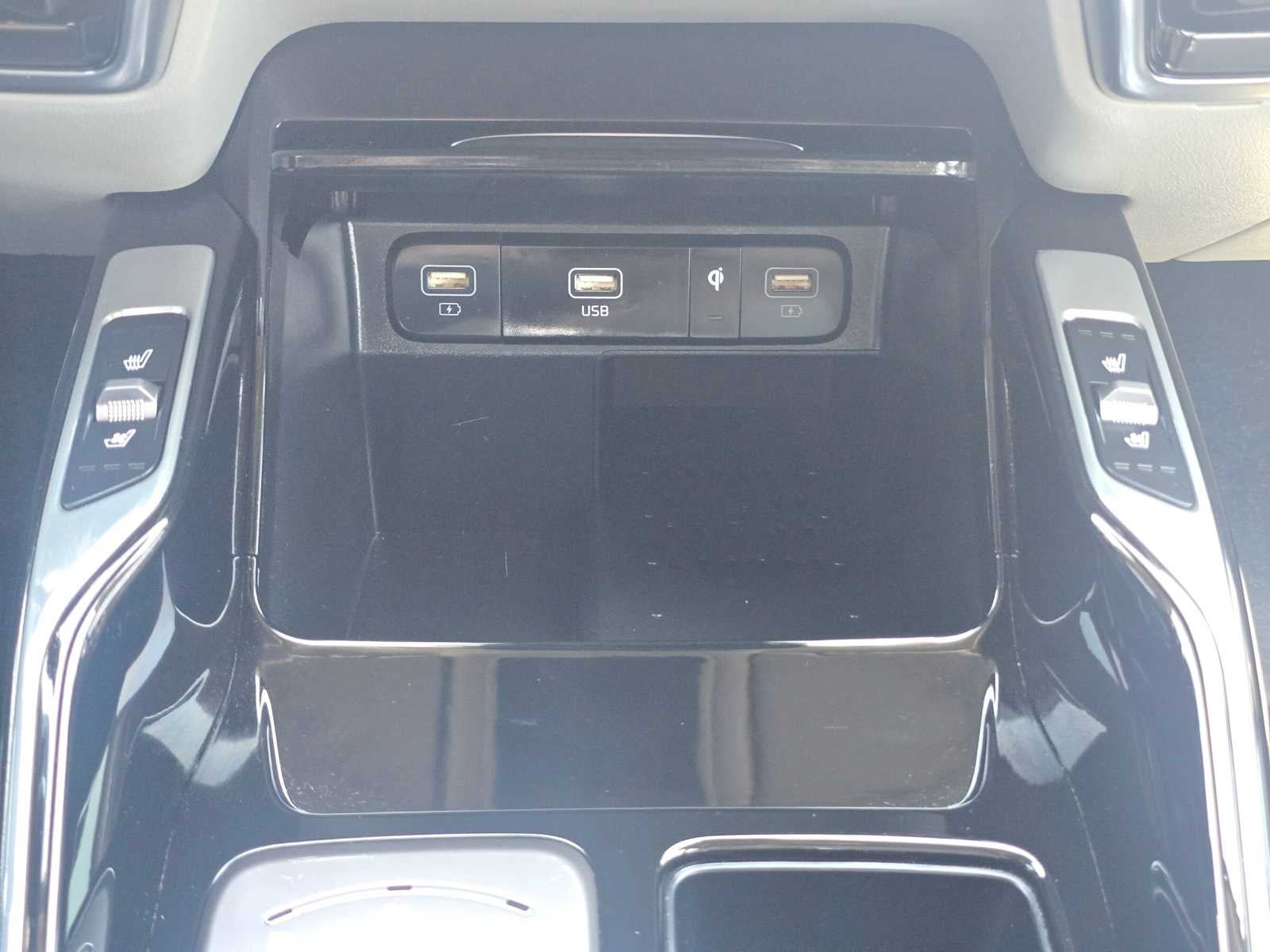 2023 Kia Sorento Plug-In Hybrid SX Prestige