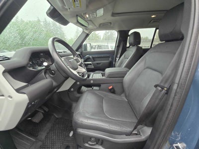2023 Land Rover Defender SE