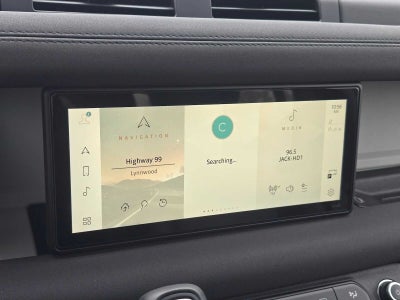 2023 Land Rover Defender SE