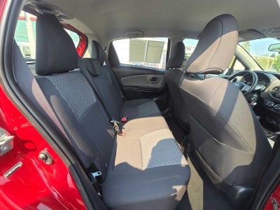 2017 Toyota Yaris L