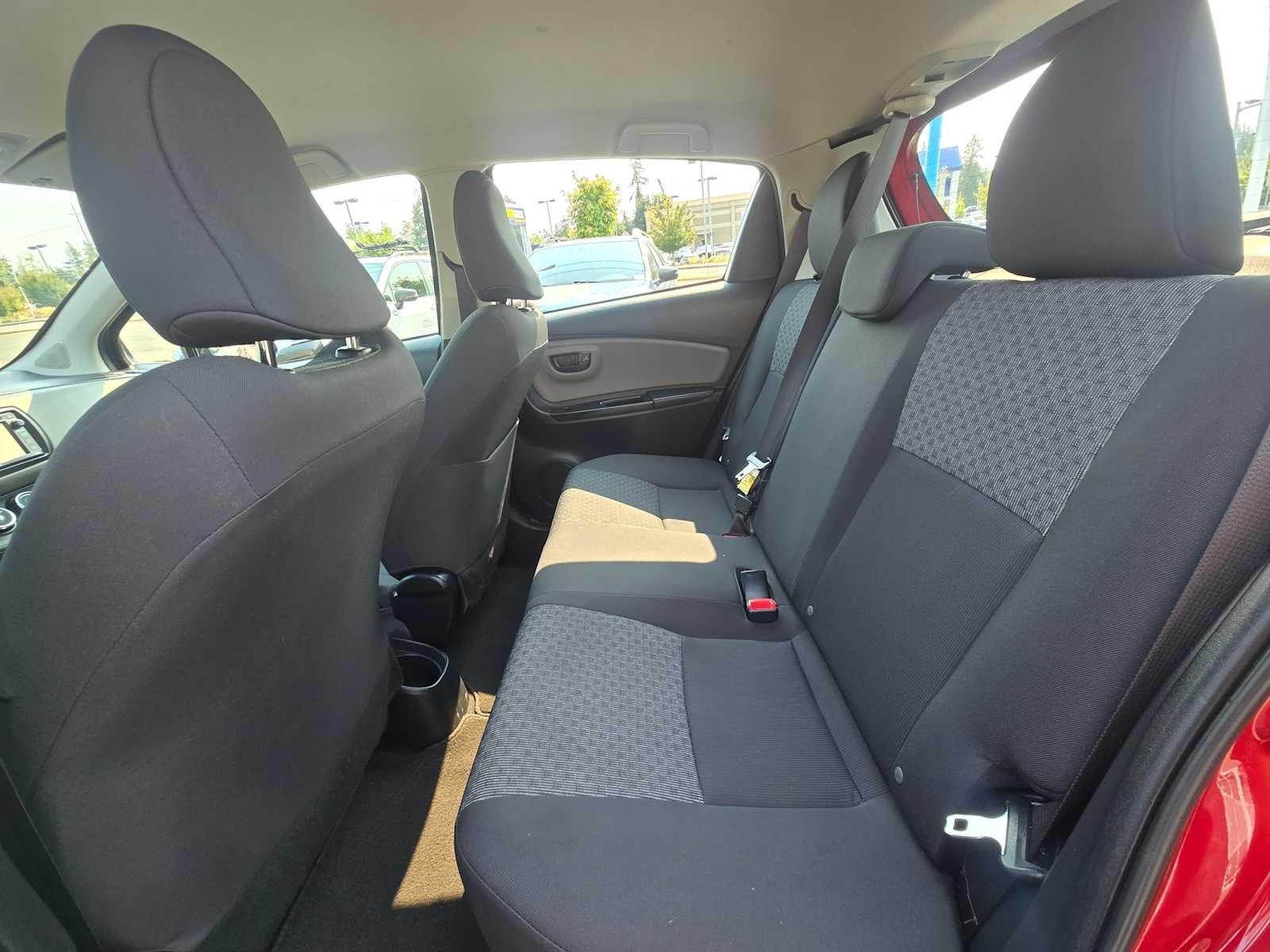 2017 Toyota Yaris L