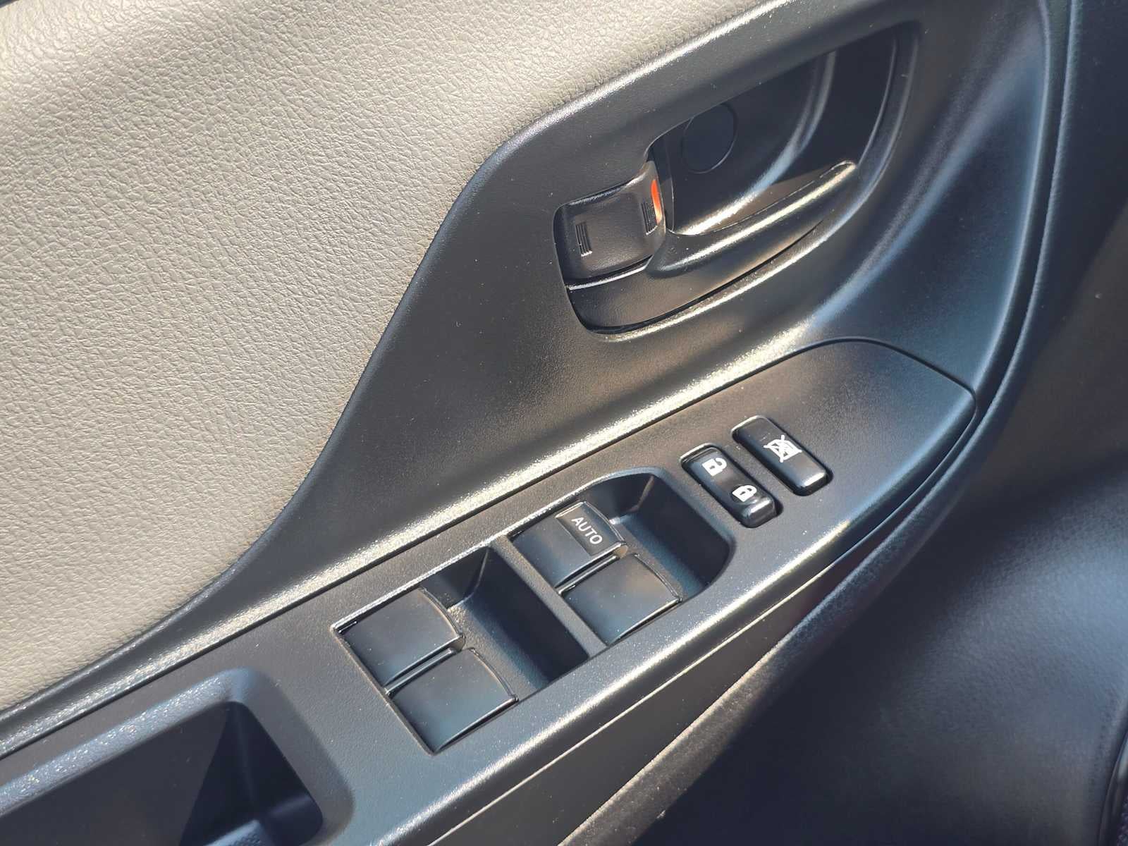 2017 Toyota Yaris L