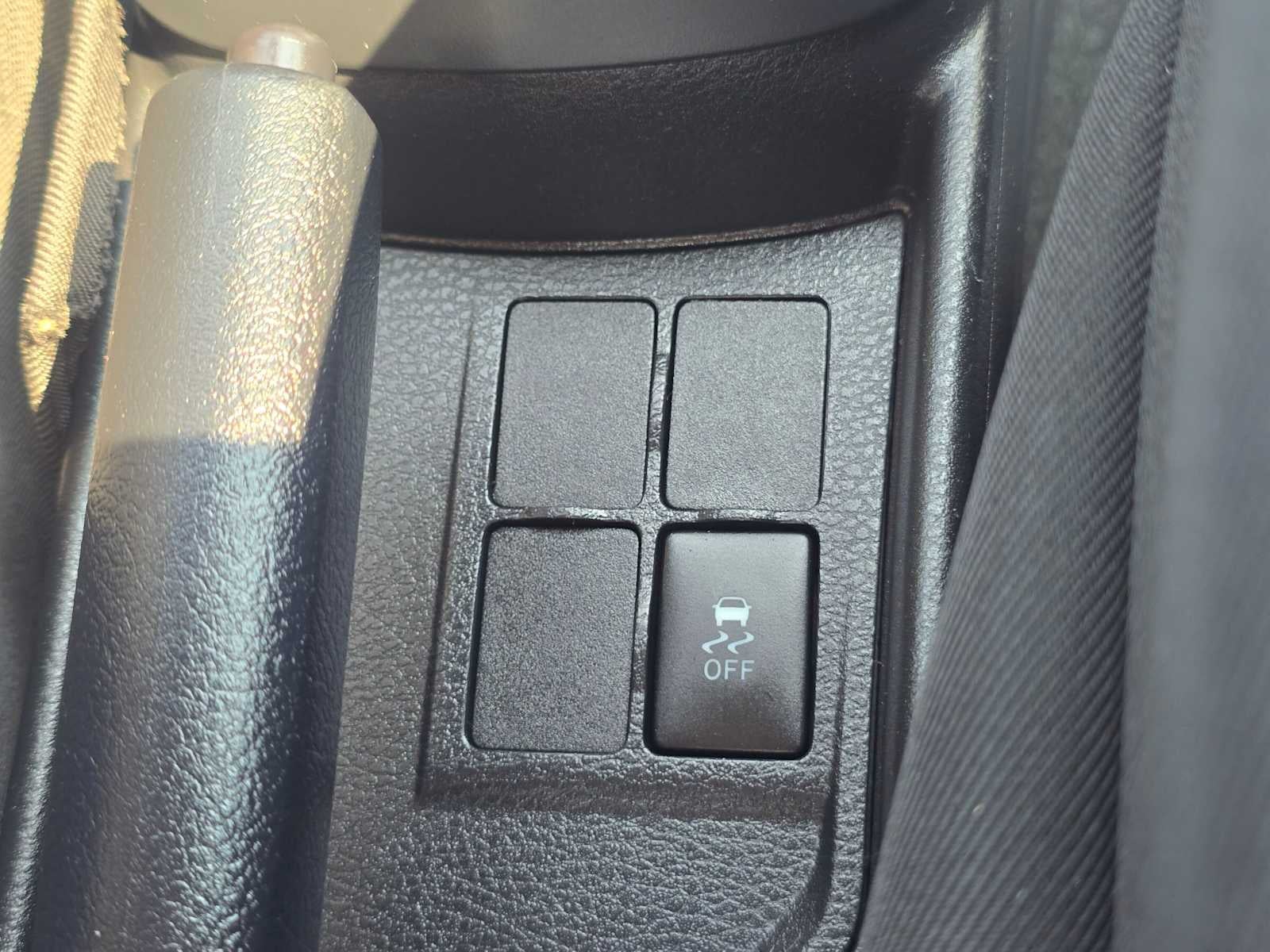 2017 Toyota Yaris L