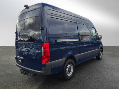 2024 Mercedes-Benz Sprinter Cargo Van Base