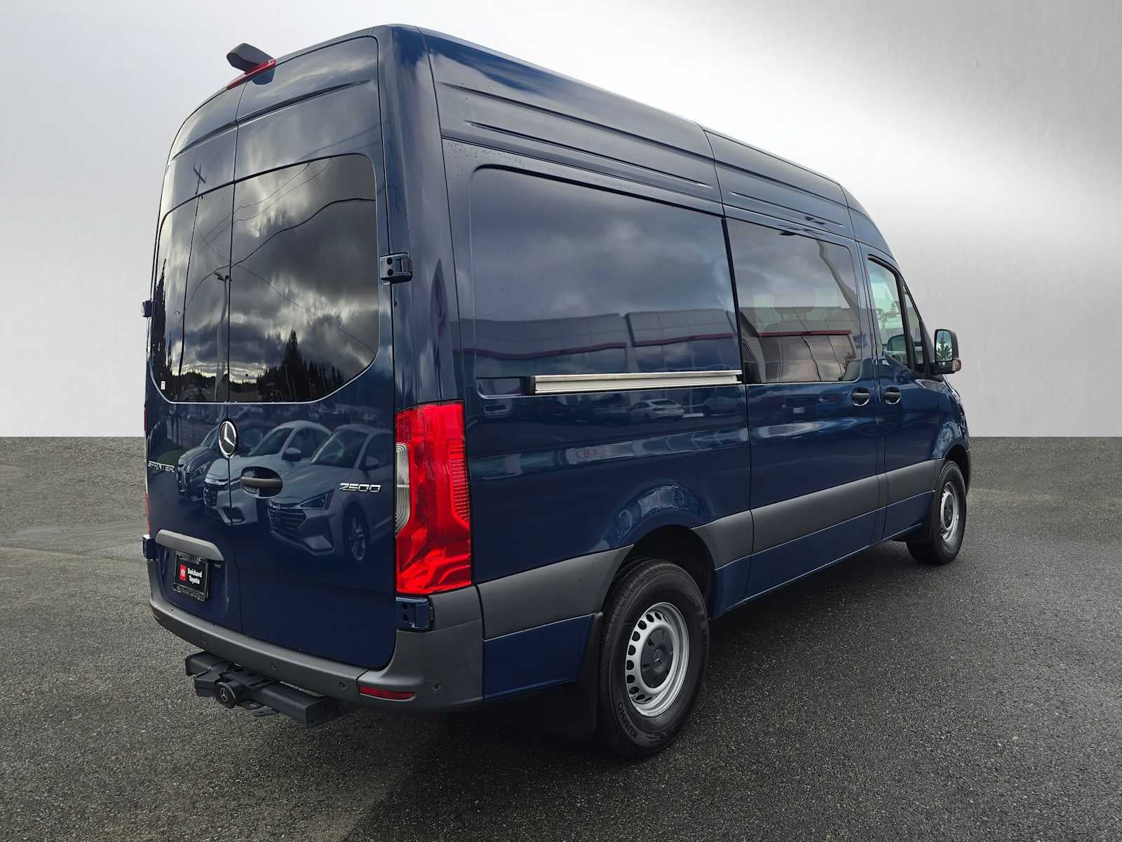 2024 Mercedes-Benz Sprinter Cargo Van Base