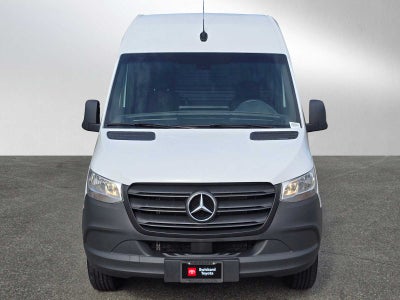 2024 Mercedes-Benz Sprinter Crew Van Base
