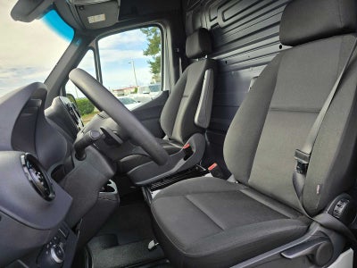2024 Mercedes-Benz Sprinter Crew Van Base