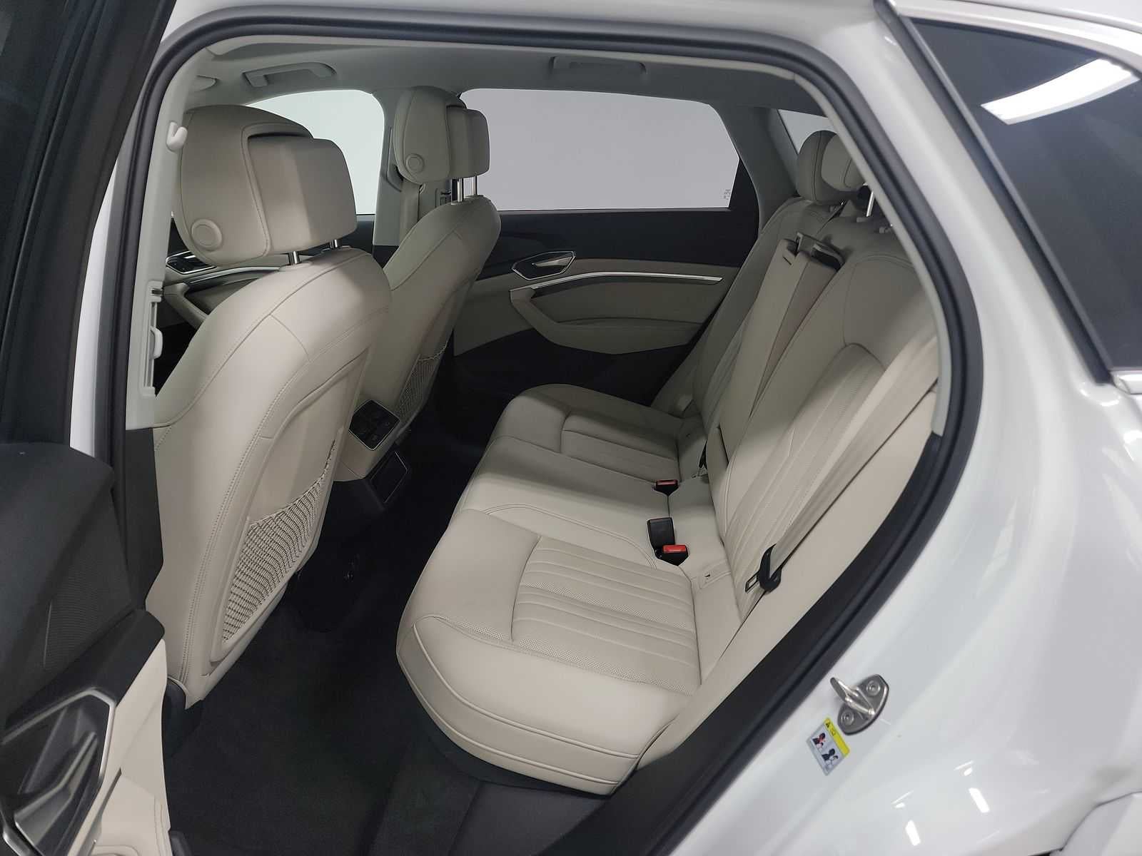 2024 Audi Q8 e-tron Premium Plus
