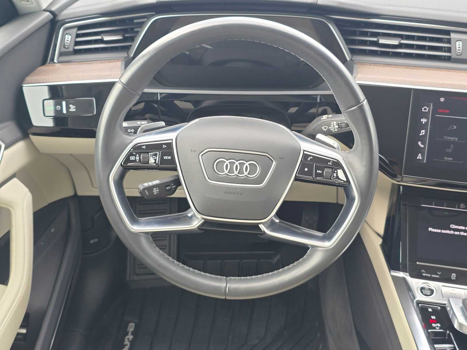 2024 Audi Q8 e-tron Premium Plus