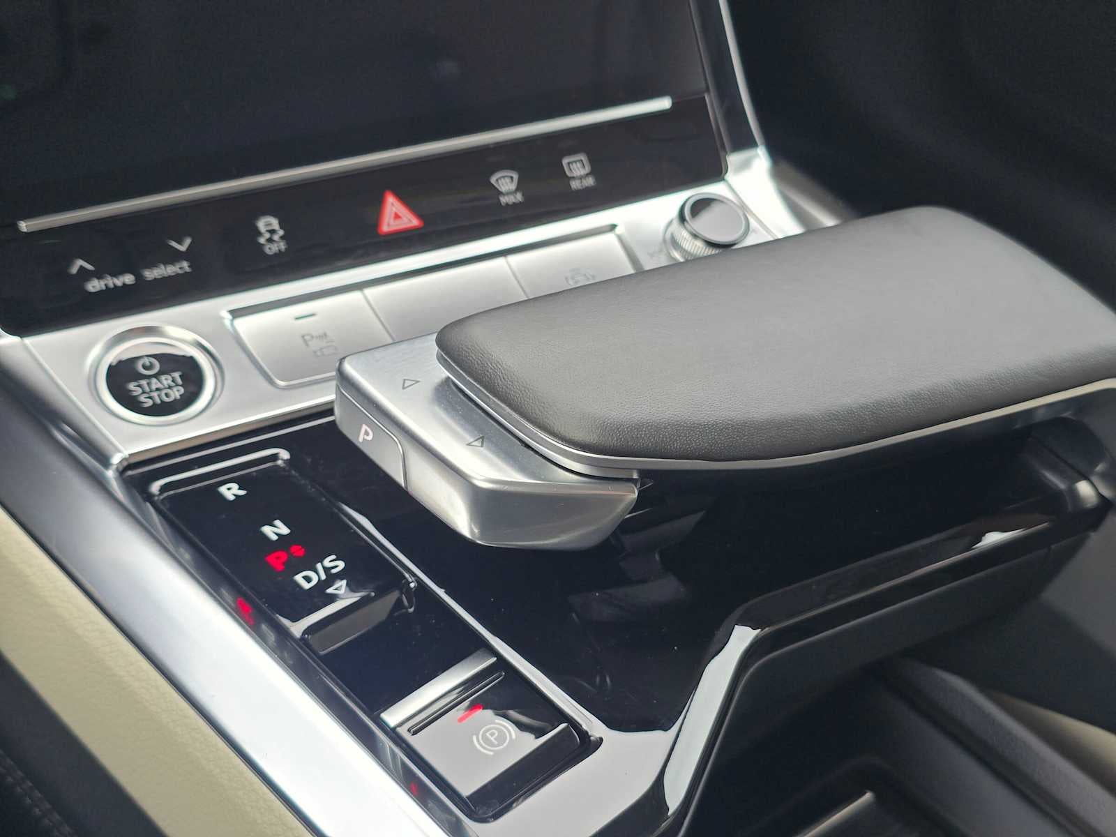 2024 Audi Q8 e-tron Premium Plus