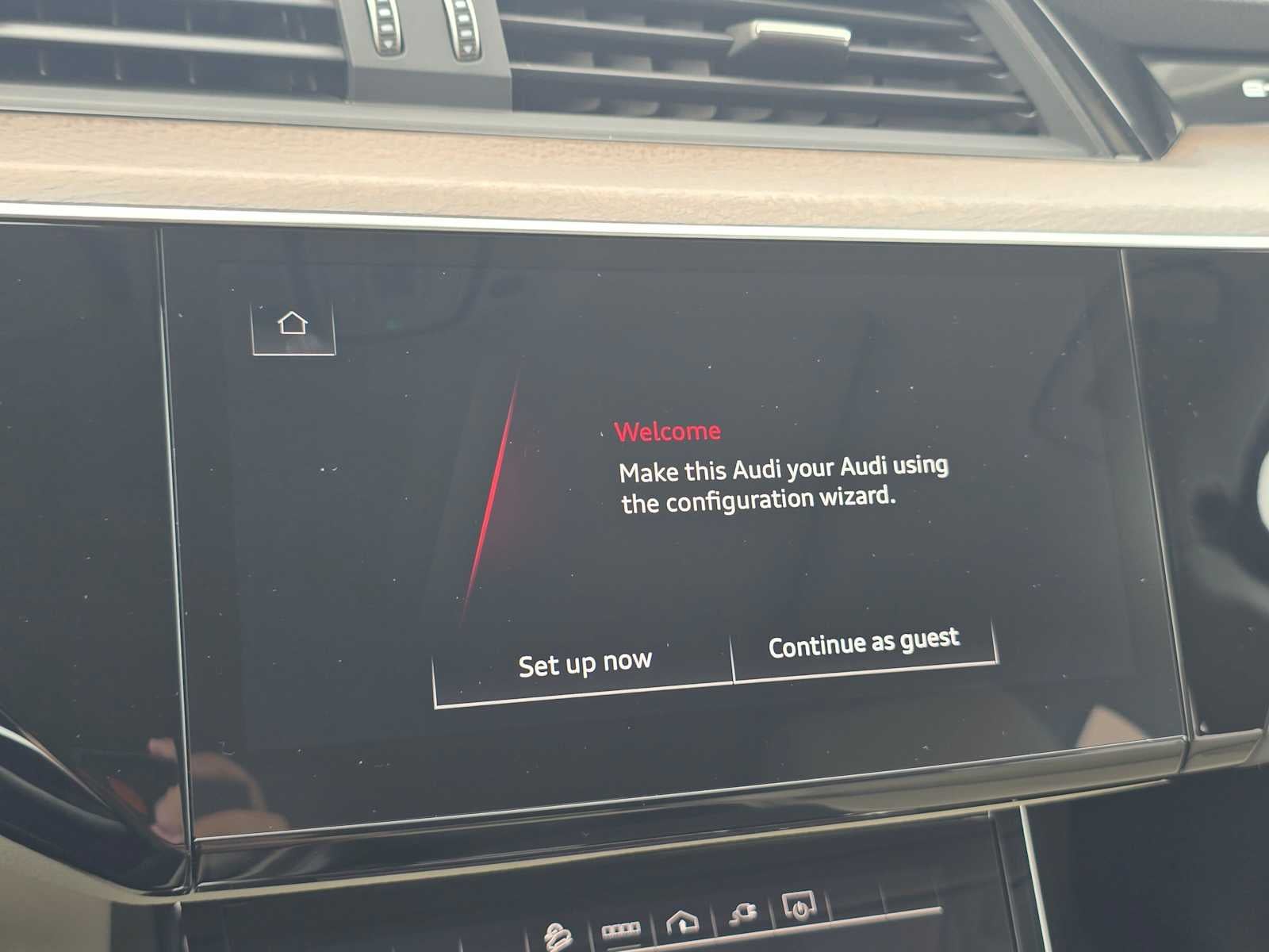 2024 Audi Q8 e-tron Premium Plus