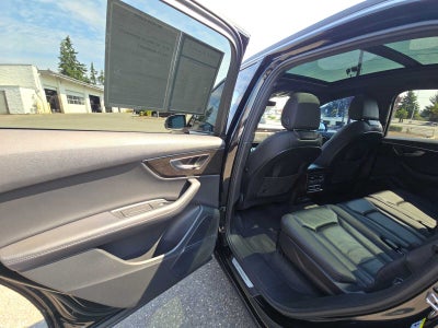 2023 Audi Q7 Premium Plus