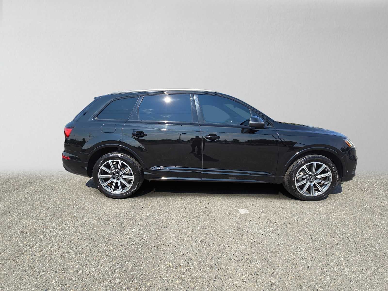 2023 Audi Q7 Premium Plus