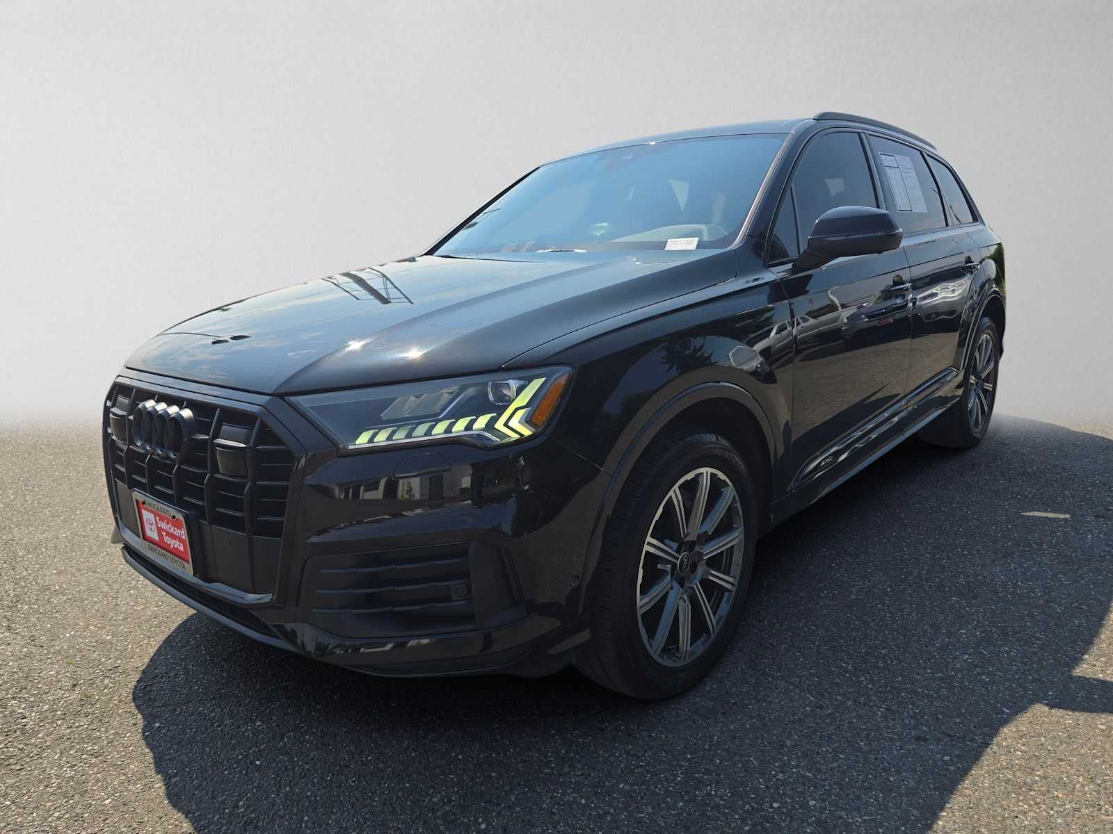 2023 Audi Q7 Premium Plus
