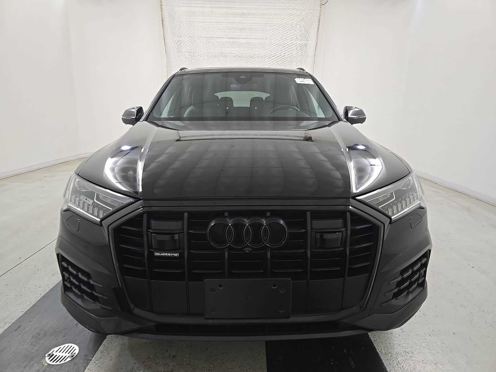 2023 Audi Q7 Premium Plus