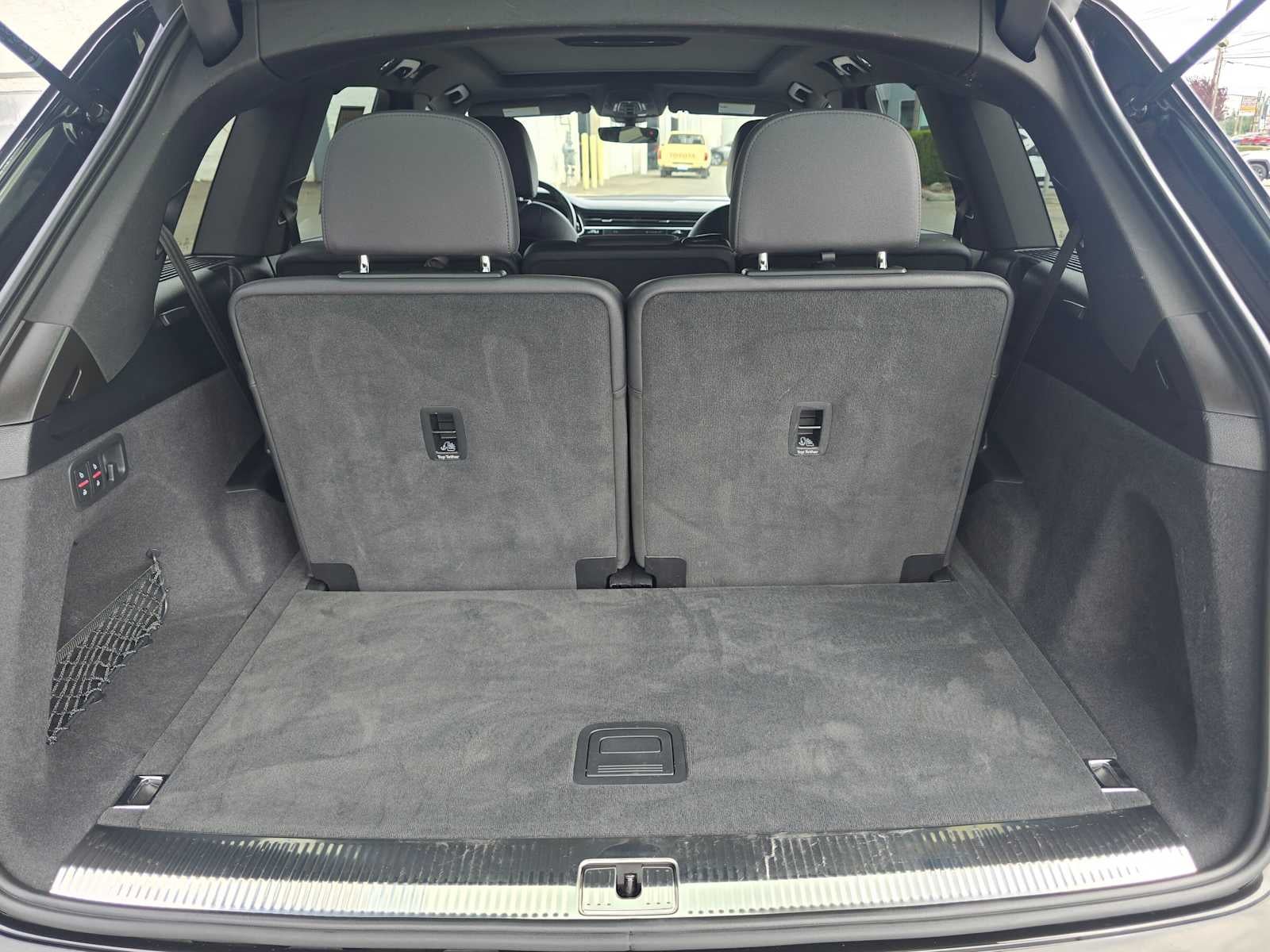 2023 Audi Q7 Premium Plus