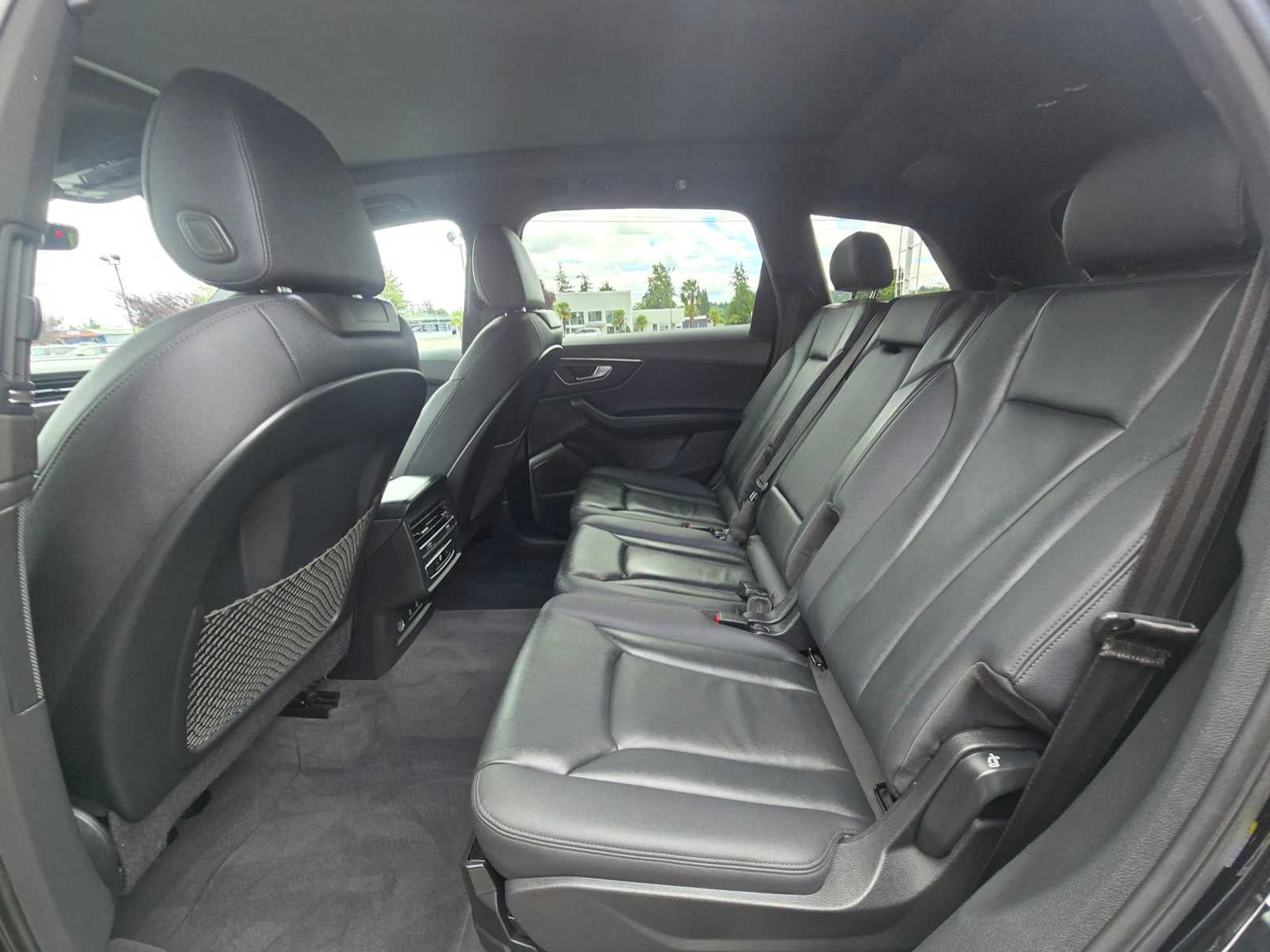 2023 Audi Q7 Premium Plus