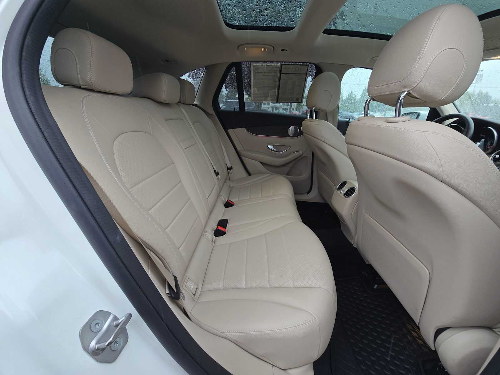 2020 Mercedes-Benz GLC 300 GLC 300