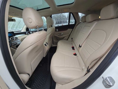 2020 Mercedes-Benz GLC 300 GLC 300