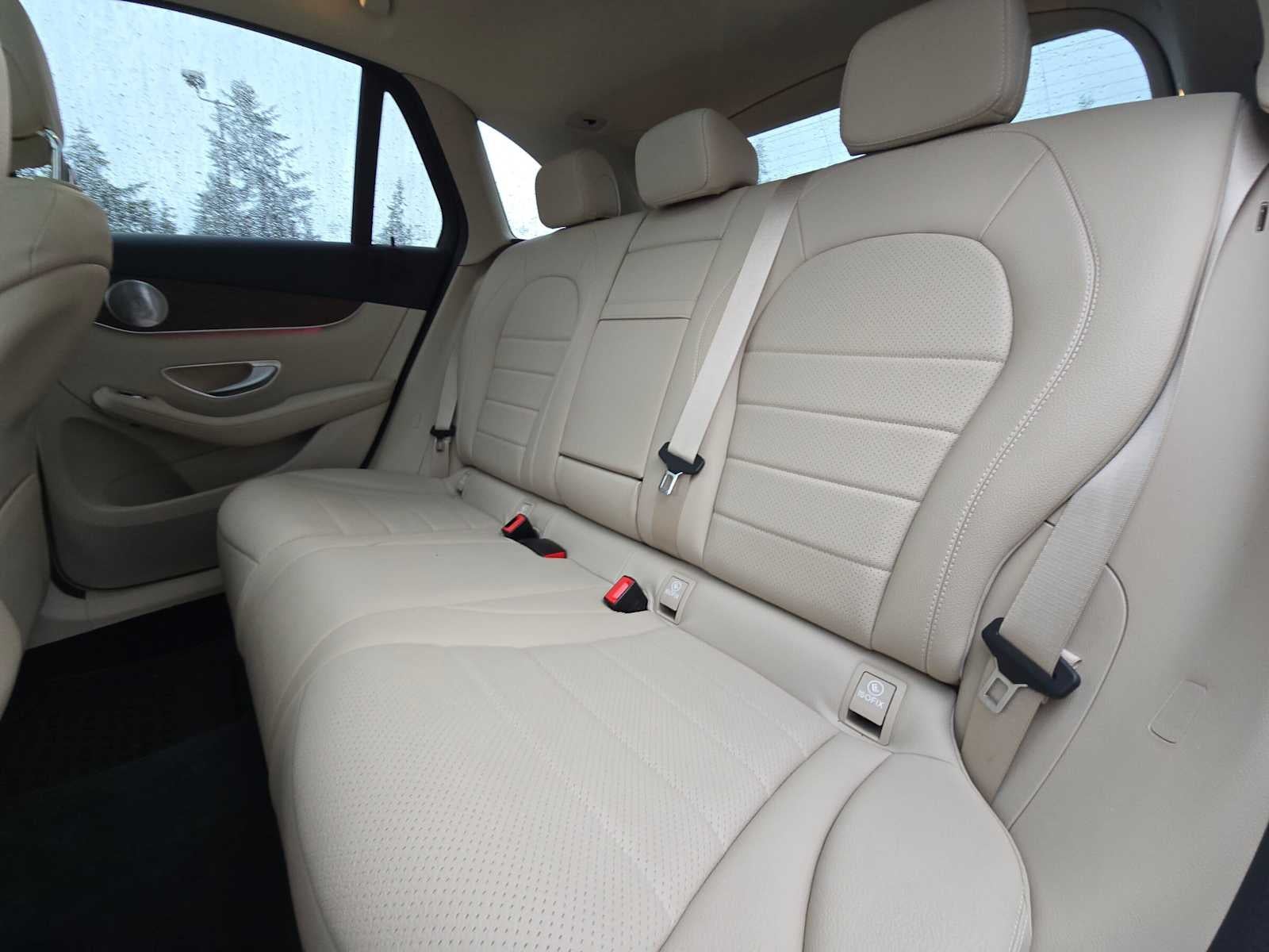 2020 Mercedes-Benz GLC 300 GLC 300
